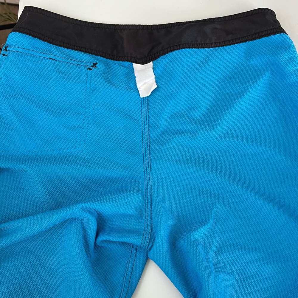 Quiksilver Mens M Loc Scallop Blue Neon Board Shorts Swim Trunks Waist 32 - Picture 8 of 9